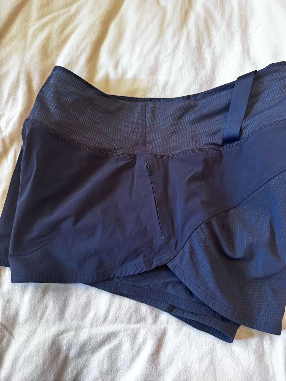 Outdoor Voices Navy Double-Layer Running Shorts - Picture 4 of 5